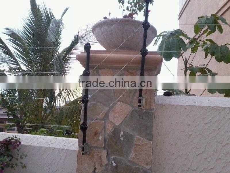 Tongher security fence dynamos and complete fittings for perimeter security