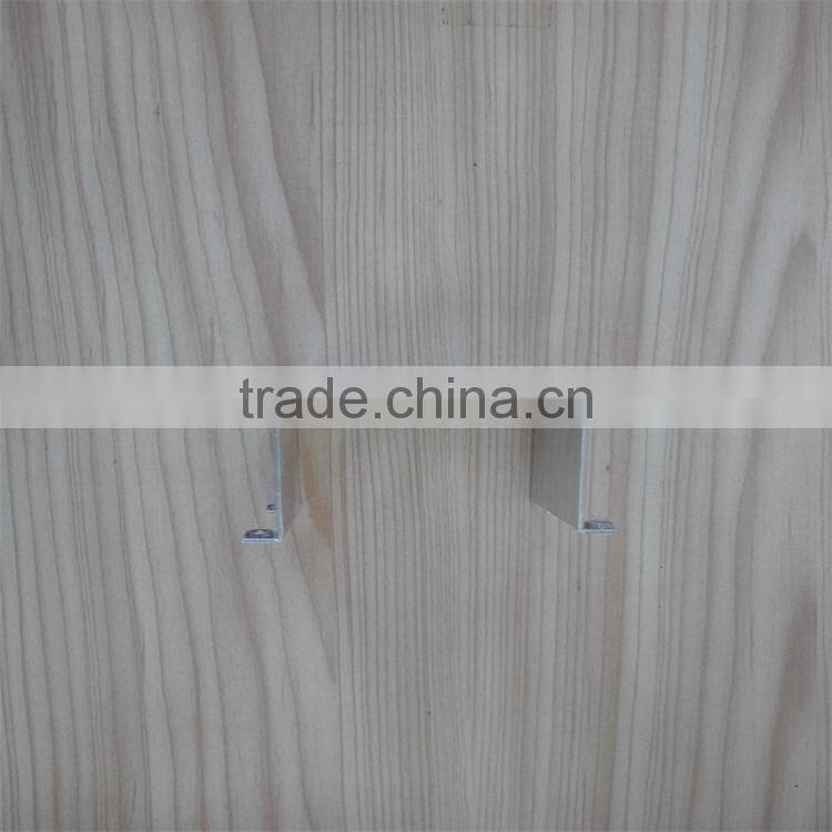 Medical instrument power source interface bracket