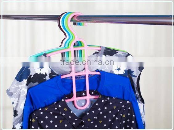 Wholesale Stock Small Order Plastic Magic Fishbone Shaped Hanger with 3layers