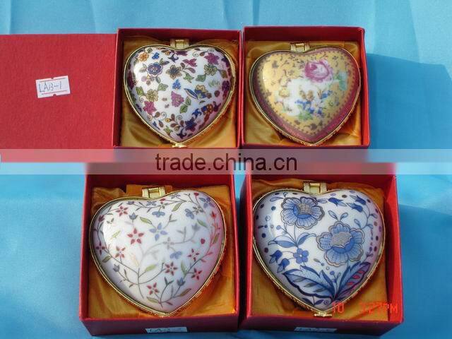 Cubic shape caremic gilt jewelery boxs