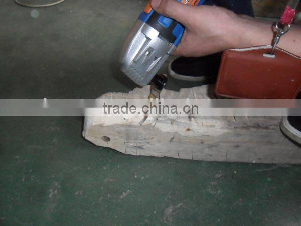 Cordless oscillating tool