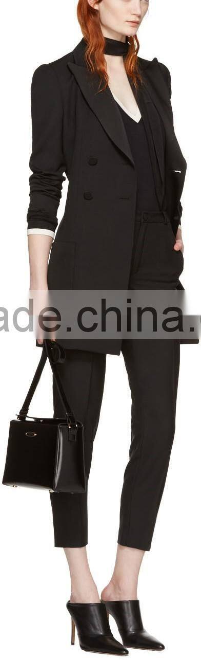 High Quality Long Sleeve Rib Knit V-Necked Black and White Contrast Women Pullover