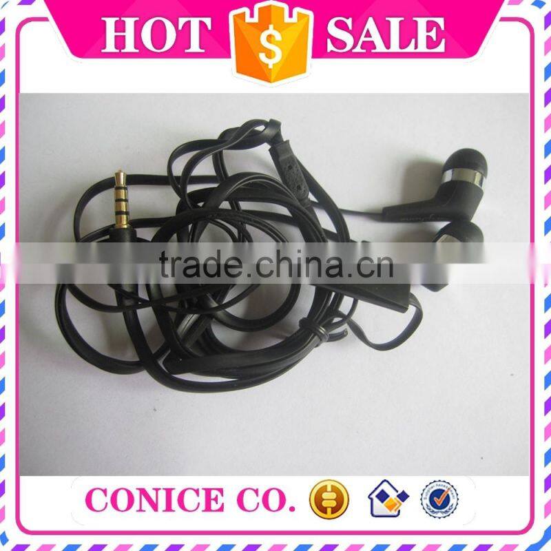 2015 trendy classical black metal plug stereo earphone with mic for wholesale