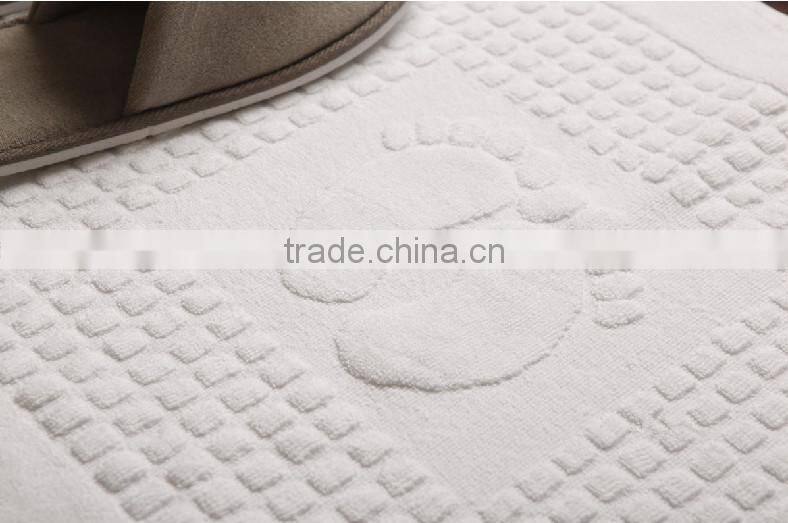 100% cotton embossed pattern Absorbent jacquard bathmat