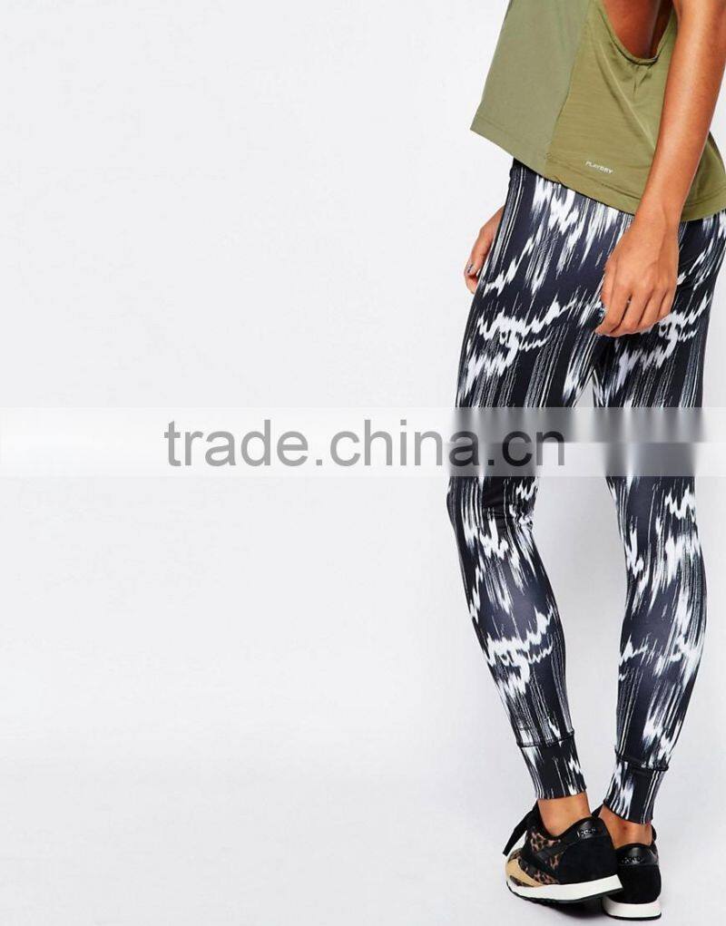 women Low-rise waistband skinny sexy fashion Leggings In Geo Print pants