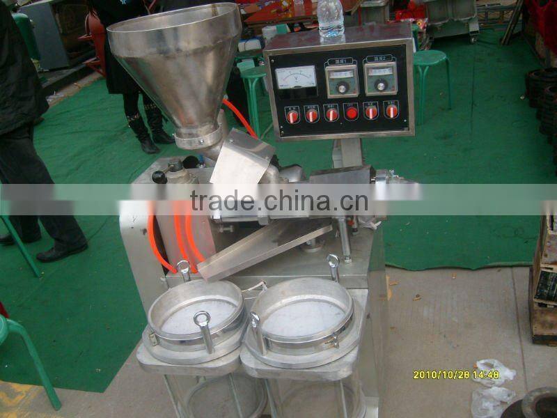 small combined sesame oil press/walnut kernel oil press