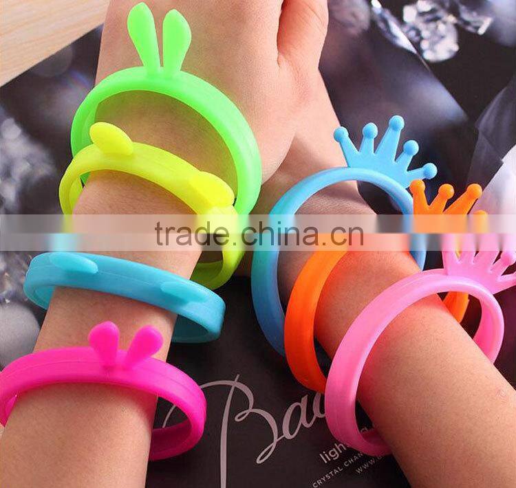 Cute Rabit cheap universal silicone bumper for any mobile phone