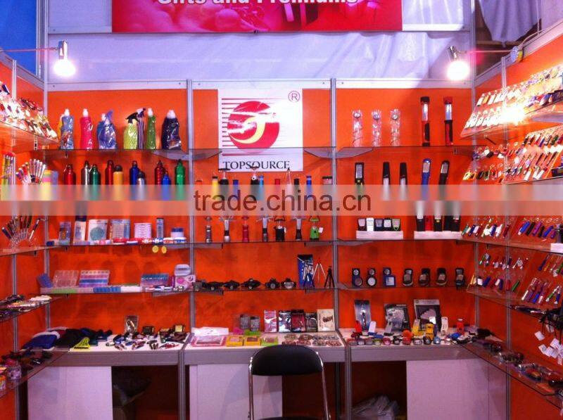 Battery powered 20+4LED working light with hook and magnet