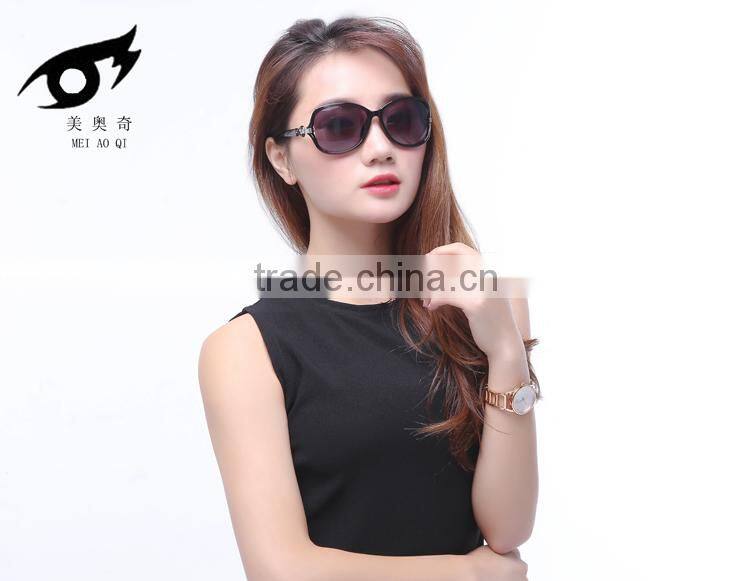 Fashionable sunglasses,glasses frame with diamond