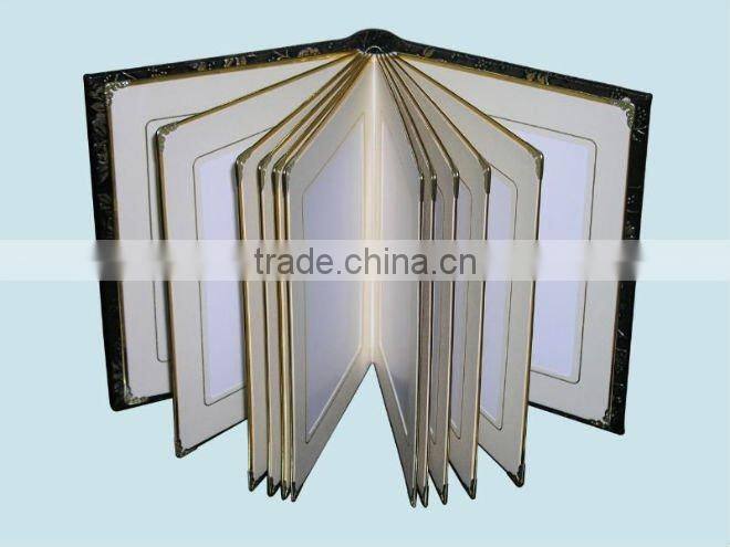 H&B Elegant White Painting Personalized Wedding Photo Album