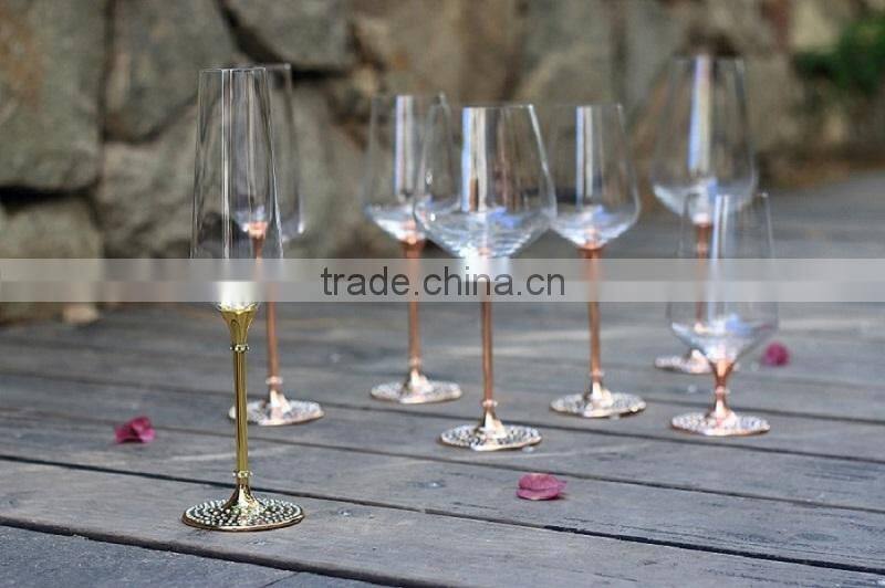 2015 new design lead free clear crystal 200ml crystal glass set with rose gold plating stand