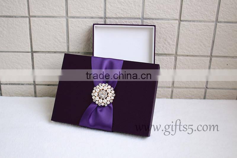 Gracefull Handmade purple wedding invitation gift boxes