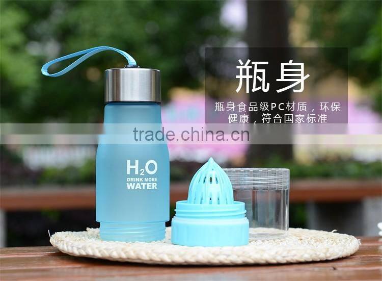 Plastic lemon water bottle juice cup fruit cups filter lemon squeezer fruit juice bottle