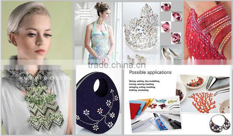 Original PRECIOSA MC Chaton Maxima, Violet Point Back Rhinetsone