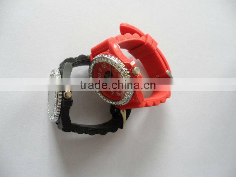 Geneva silicone watch women with diamonds