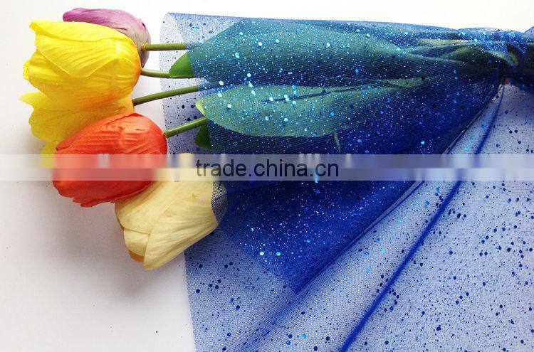 Plastic mesh for packaging