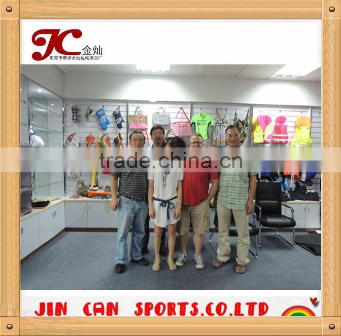 Environment friendly 3.0mm thick neoprene cooler bottle