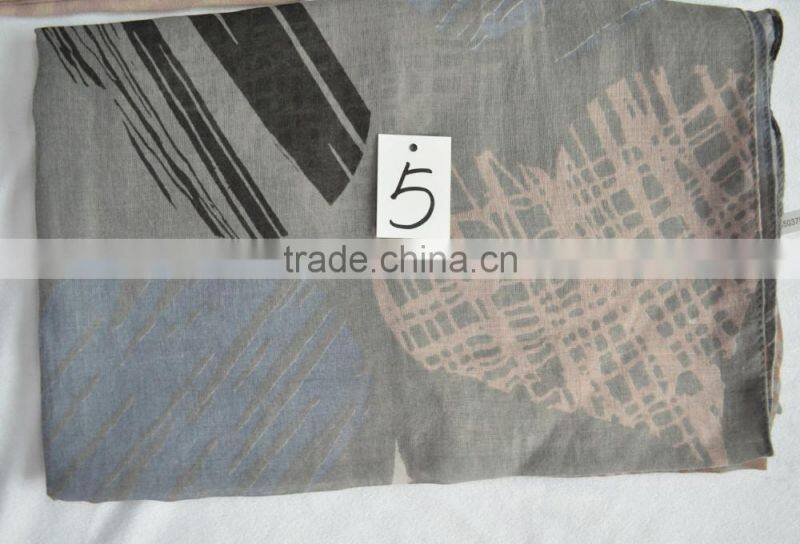 Fashion new coming 100%rayon ladies print heart latest scarf