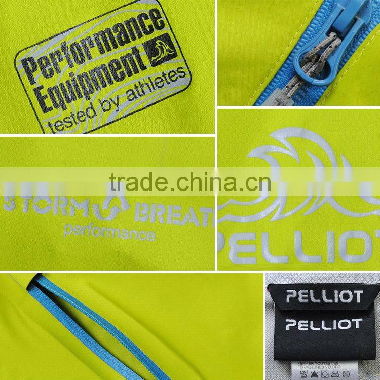 Lightweight women windbreaker