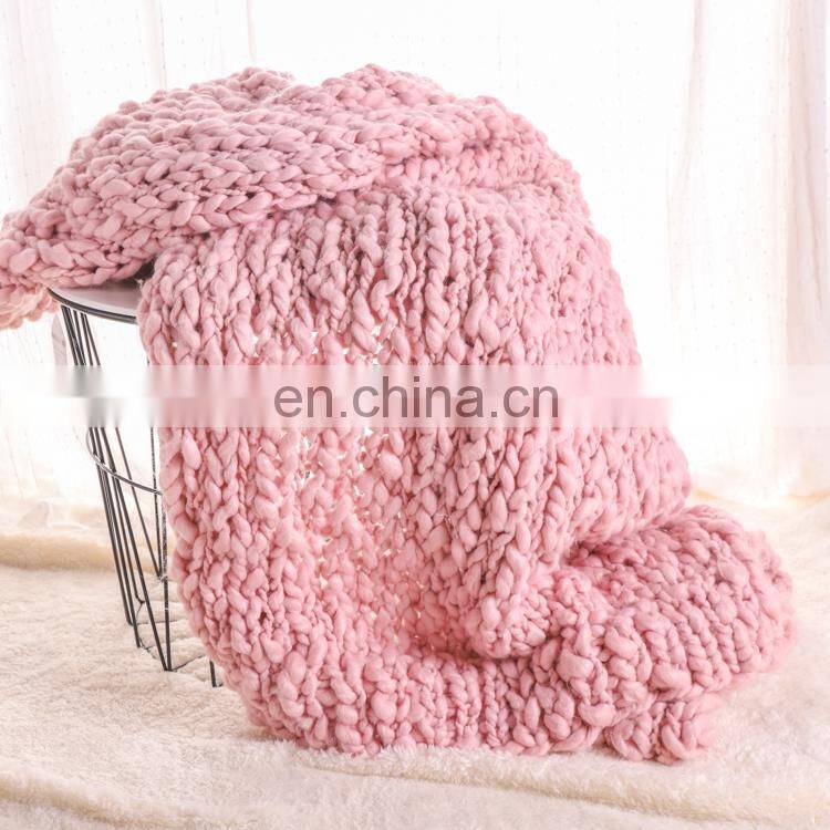 Heavy Cozy Premium Pink Chunky Handmade Knit Yarn Wool Blanket for Bedroom deco