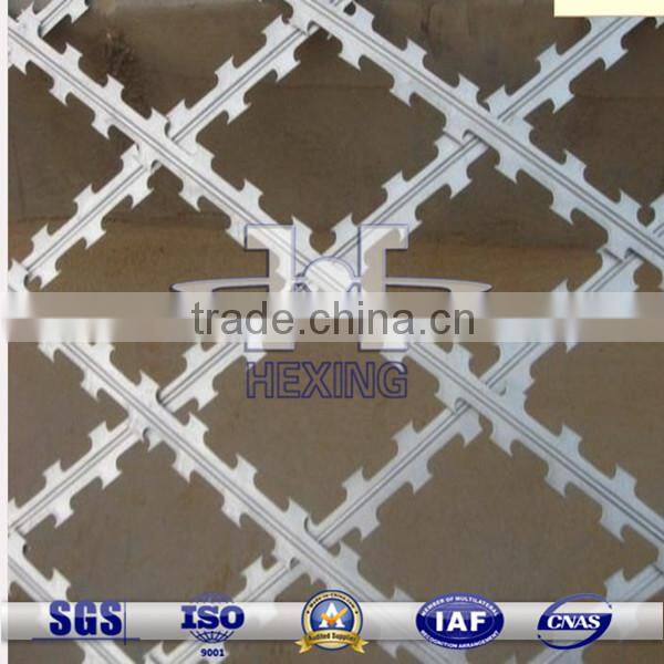 coil diam 450mm, 600mm galvanized CBT-65 concertina razor wire