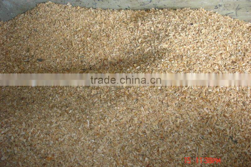 Yulong wood shredder chipper to shred wood logs diametter 25cm ,long 1m BLEECH HARD WOOD to 3mm sawdust from 22kw to 40kw max