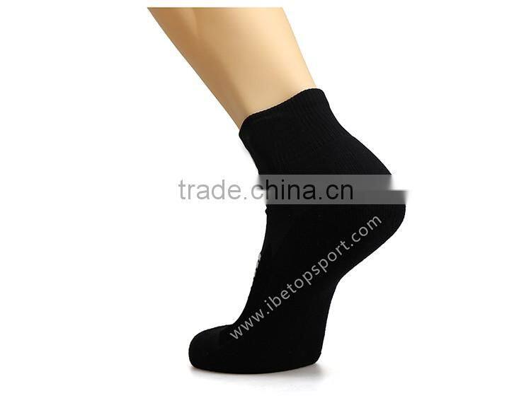 wholesale Custom 100% cotton dry fit running sport socks