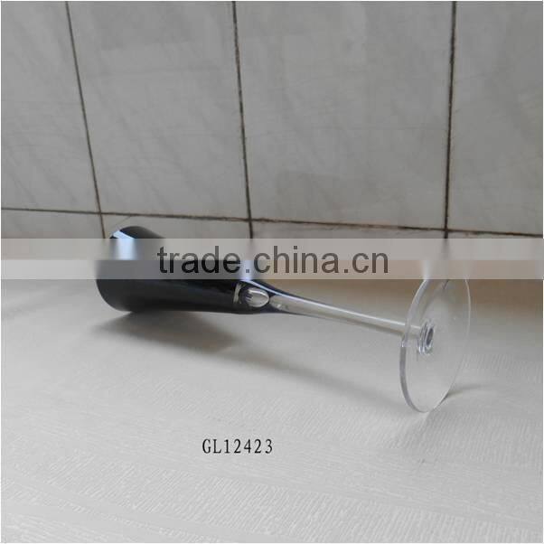 elegant black colored long stem glass champagne flute
