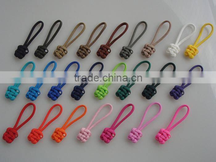 Custom Design Braided Handmade Cobra Weaving Paracord Zipper Puller Fist Knot Paracord Zipper Puller