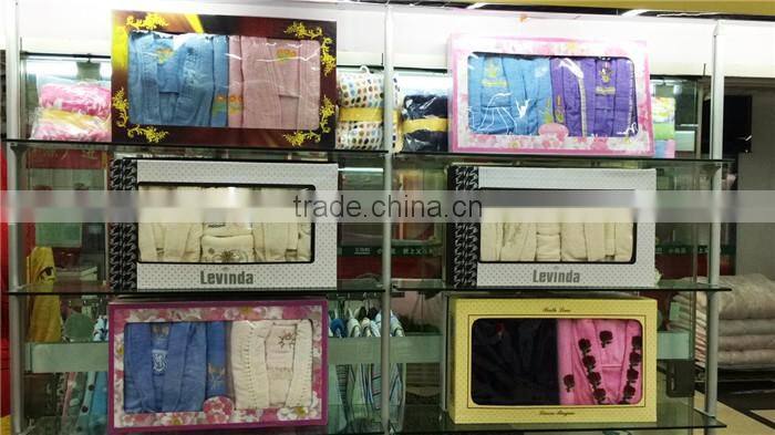 White hotel qulified cheap outdoor terry cotton bathrobes