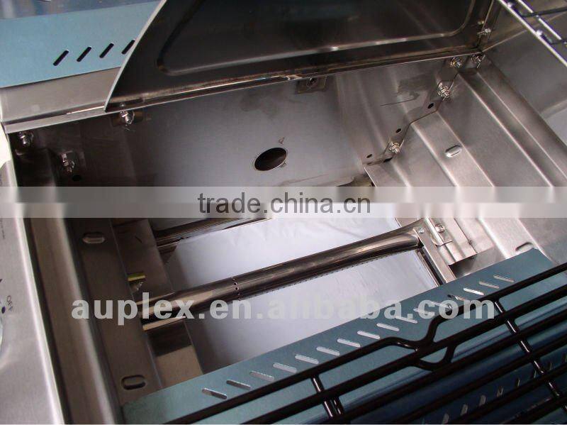 3 Stainless Steel Burners Gas BBQ Grill With Wooden Table CE Approved
