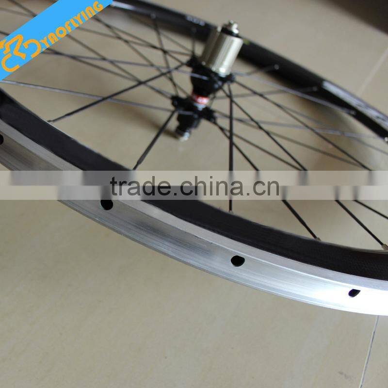 3K UD carbon bicycle wheels light 700C carbon road wheels use for road bicycle frame