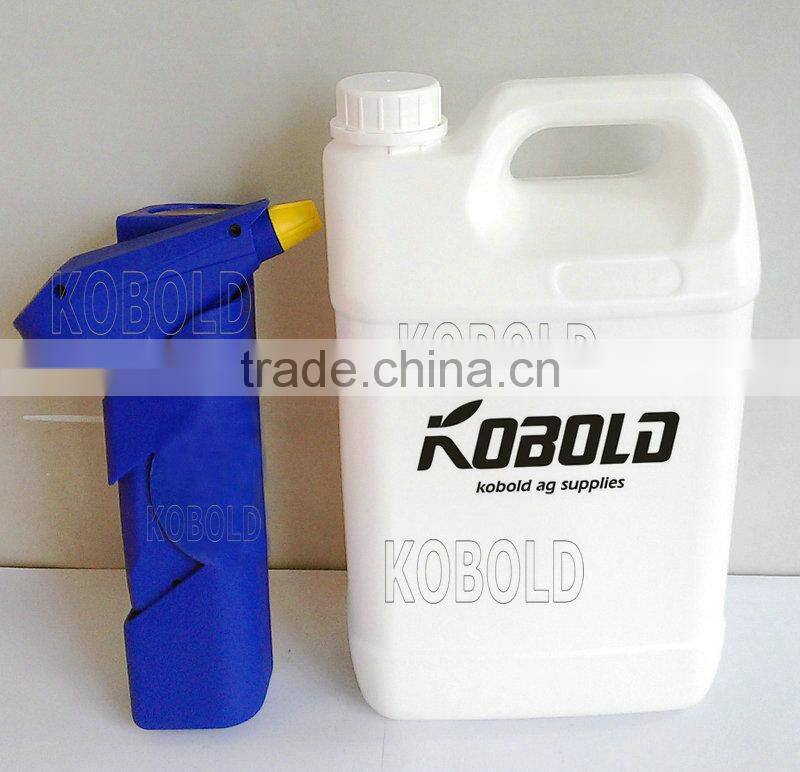 Chemical Resistan trigger sprayer with 32oz bottle