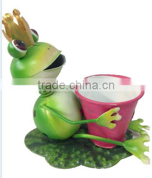 garden decoration sitting frog metal frog garden art metal garden decoration gerden decor stakes metal frog with frlower pot
