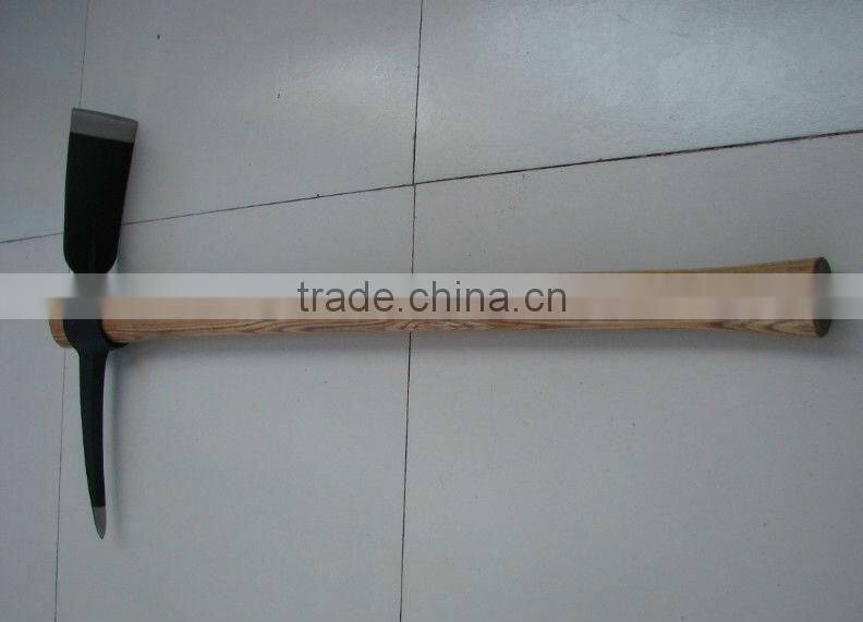 pick axe with wooden handle P406