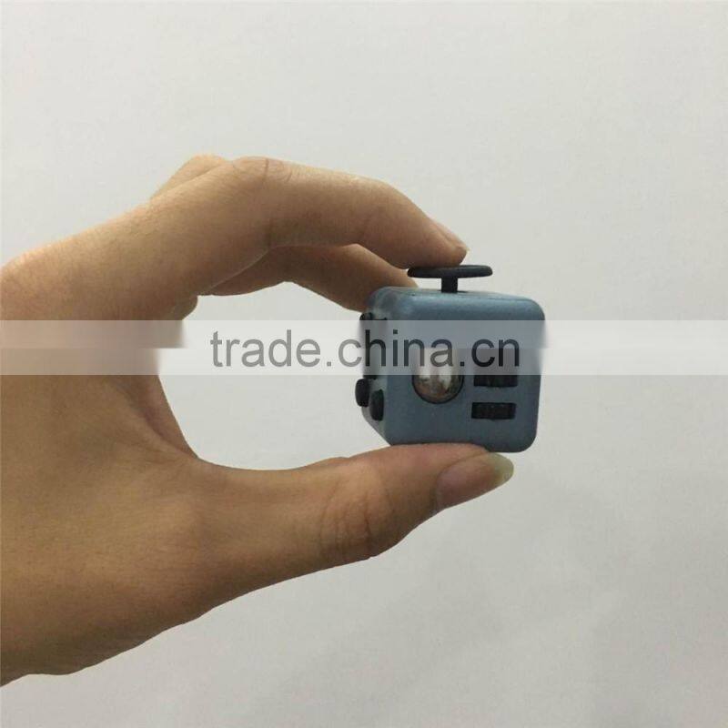 2017 New arrival High Quality 6-Sided Desk Toy Fidget Cube