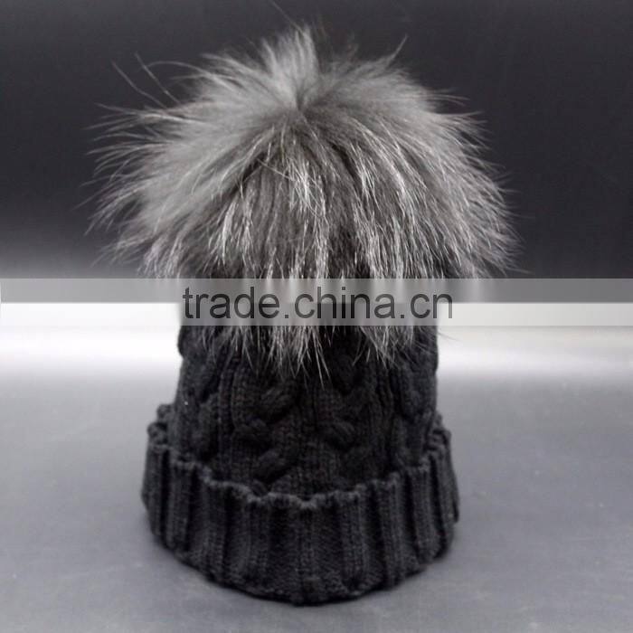 Wholesale New Colorful Detachable Raccon Fur Pompom Fashion Girls Winter Caps