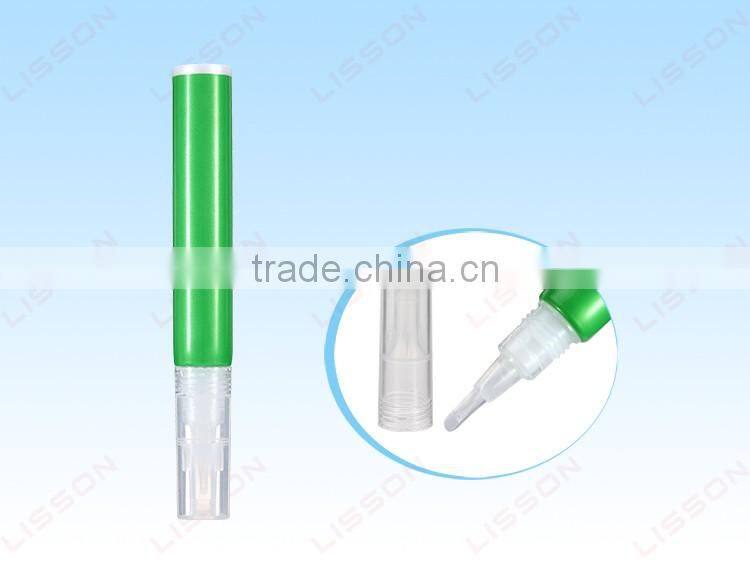 D16mm Lip Essence PE Tube with Soft Flat Rubber Brush