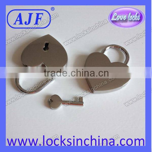 2014 hot selling promotional gift metal padlock for valentines day