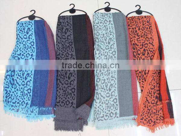 wholesale 2015 scarfs hijabs new fashion office ladies scarf printed high quality OEM manufacture