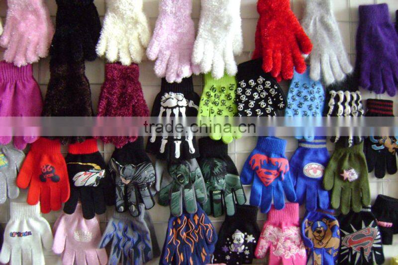 promotional customized 100% acrylic red knitted jacquard hat/scarf set with customized logo for adults