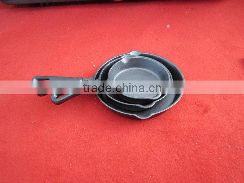 cast iron skillet factory