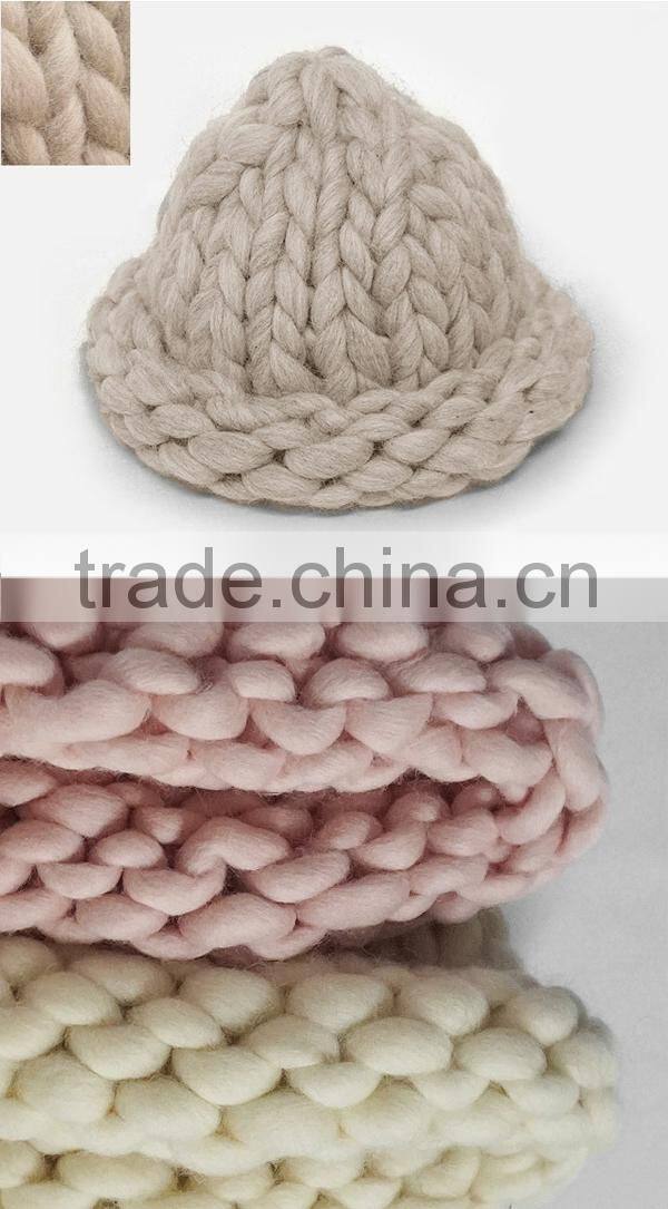 New Hot Selling Thick Knitted Beanie Cap
