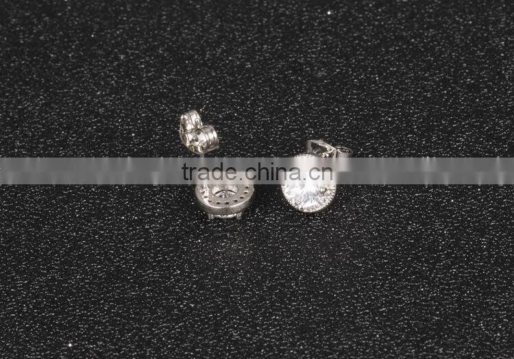 KSTONE 2015 shiny white gold stud earring with CZ black stone