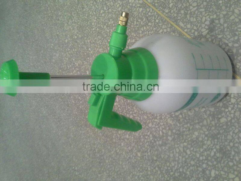 2L White and Green Garden Plastic Trigger Sprayer,Agriculture Bottle Air Pressure Garden Sprayer