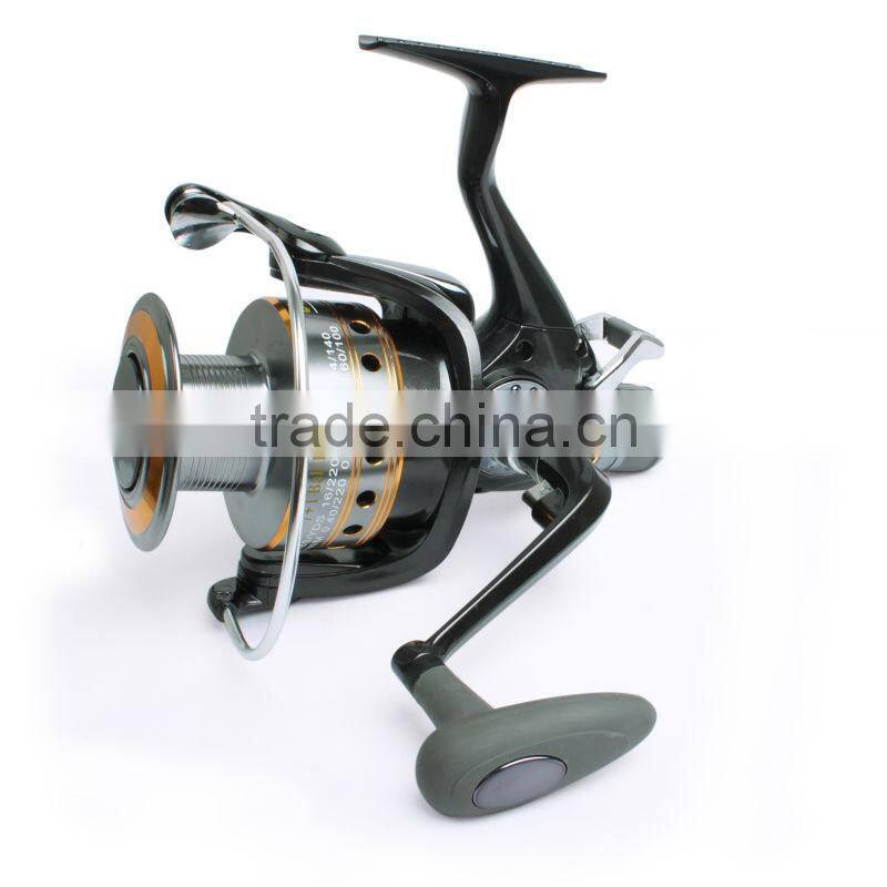 Stainless steel plate spinning fishing reel