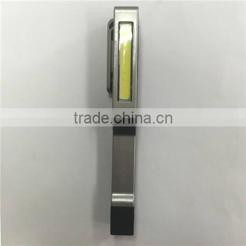 Powerful LED Pen Light With Rotatable Clip