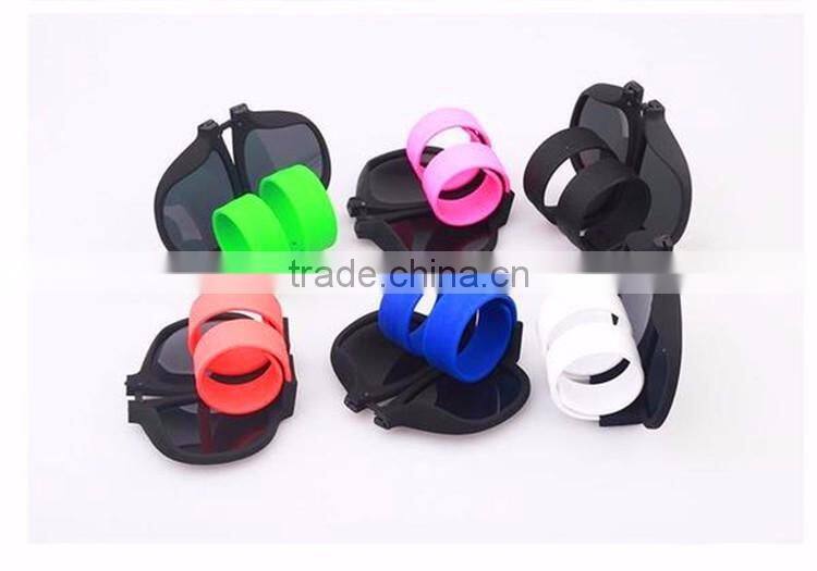 POLARIZE SUNGLASS AND WRISTBAND IN ONE sunglass folded wristband sunglasses