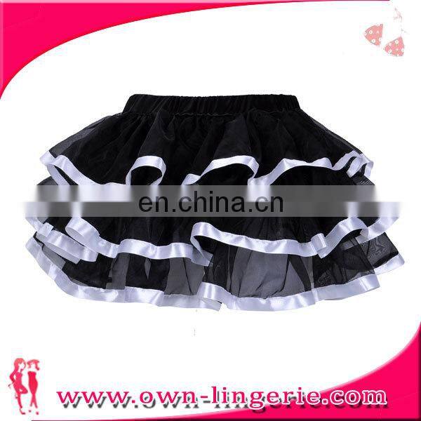 New arrival beautiful black and white striped skirt