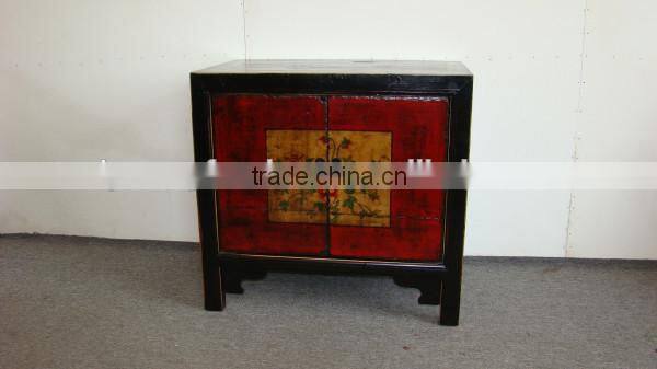 Antique Chinese hand painted furniture cabinet